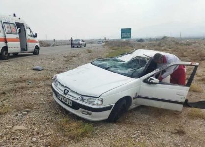 واژگونی پژو پارس در جاده شاهرود به میامی با 2 مصدوم و 2 جان باخته