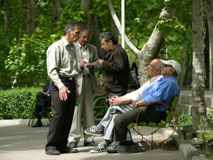 خبر مهم یک نماینده مجلس برای بازنشستگان تامین اجتماعی/ زمان واریز ۳ میلیون تومان همسان سازی حقوق بازنشستگان اعلام شد