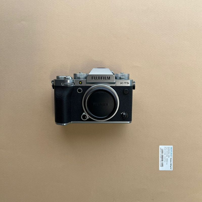 نقد و بررسی دوربين بدون آينه فوجي فيلم دست دوم Fujifilm X-T5 Mirrorless Camera Body Silver (500 شات) دست دوم