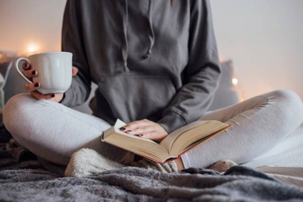 کتاب چگونه با مطالعه کتاب های خارجی افق دید خود را گسترش دهیم؟