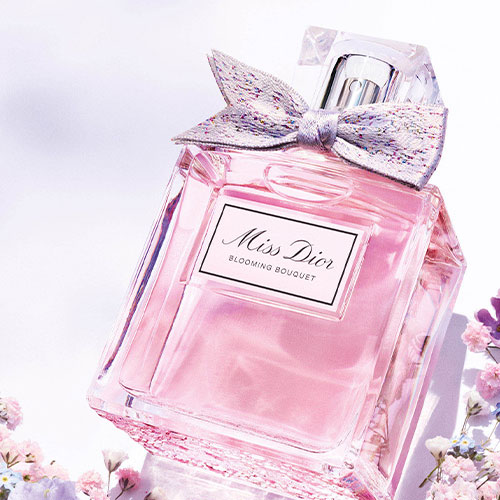 ادکلن | استایل عطر زنانه با نت رز؛ کلاسیک، مدرن یا همیشگی؟